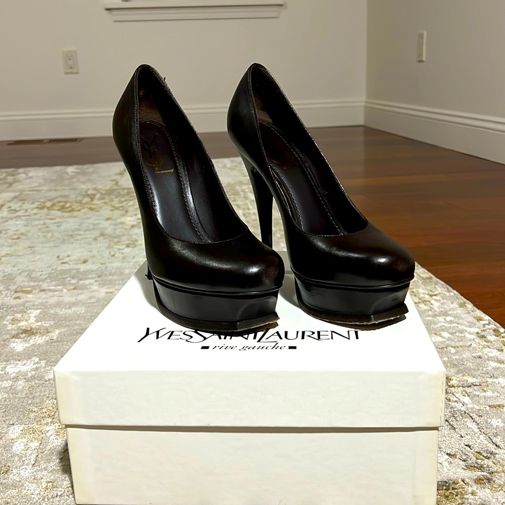 Saint Laurent Tribute 105 Pump